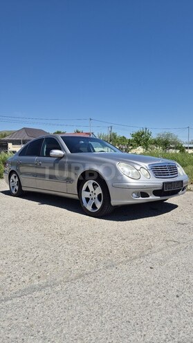 Mercedes E 220-6