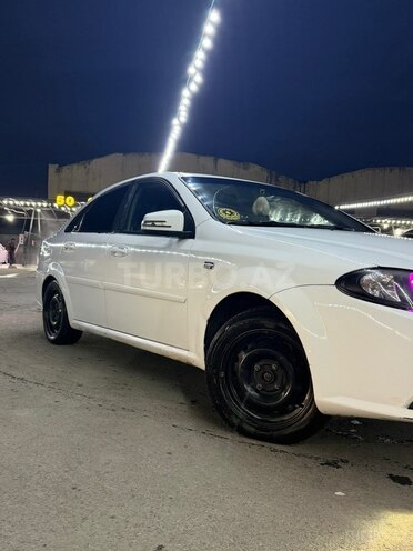 Daewoo Gentra-18