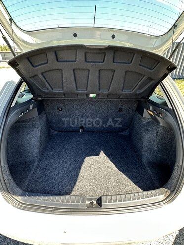 SEAT Ibiza-12