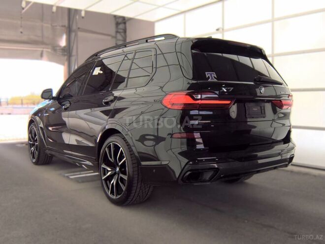 BMW X7-4