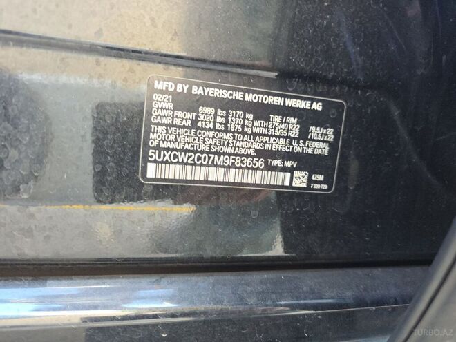 BMW X7-13