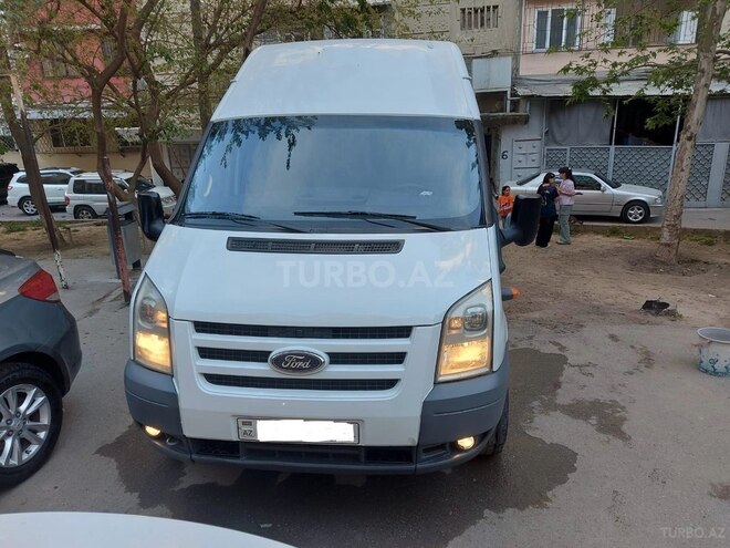 Ford Transit-1