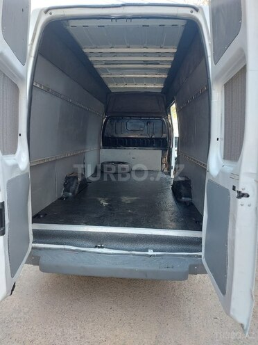 Ford Transit-9