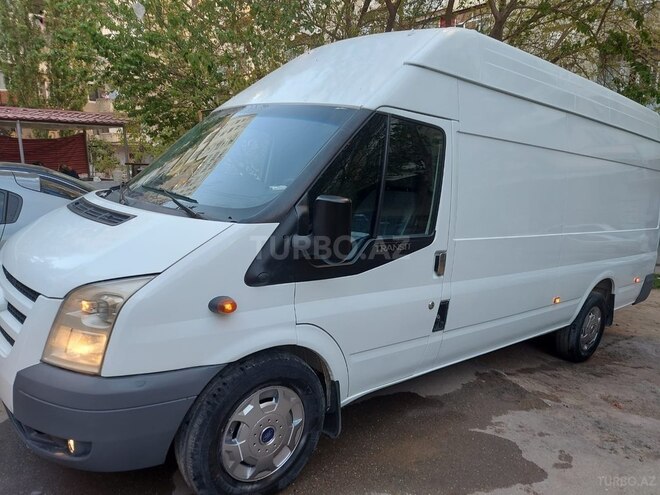 Ford Transit-2
