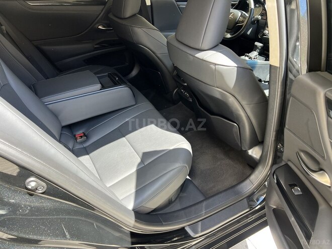 Lexus ES 300h 2024, 24,000 km - 2.5 л - Bakı