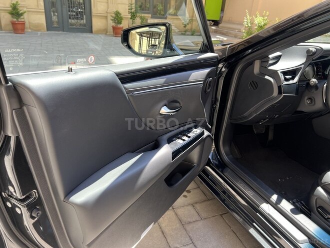 Lexus ES 300h 2024, 24,000 km - 2.5 л - Bakı