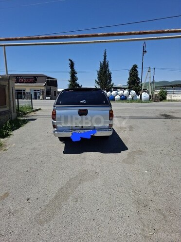 Mitsubishi L200-3