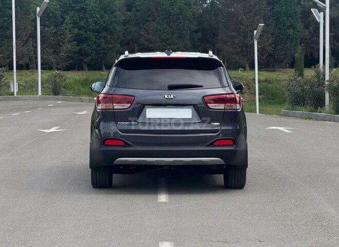 Kia Sorento-8