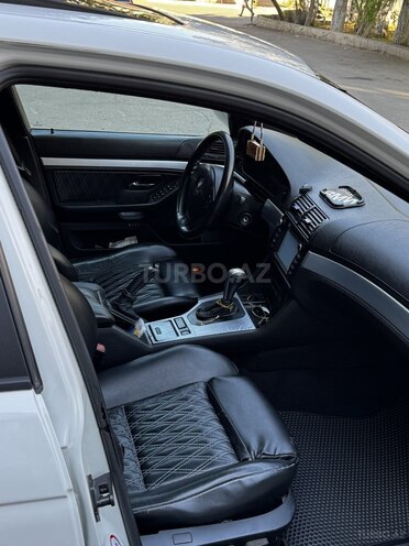 BMW 525-11