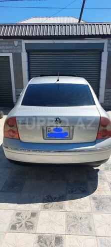 Volkswagen Passat-3