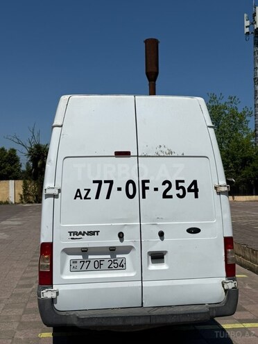 Ford Transit-5