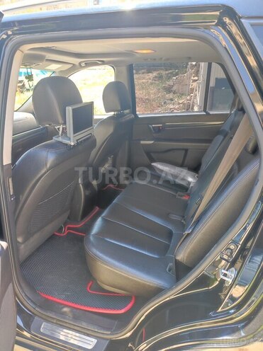Hyundai Santa Fe-13