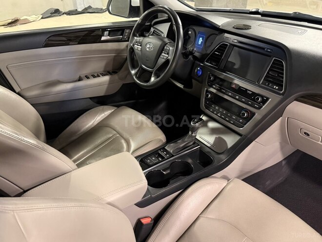 Hyundai Sonata-9