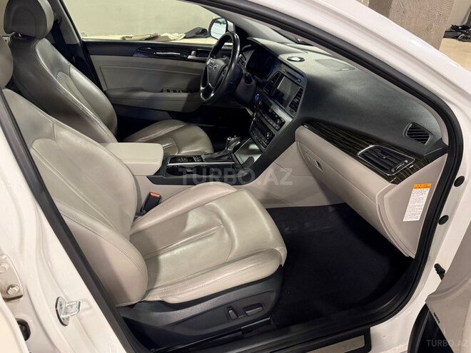 Hyundai Sonata-8