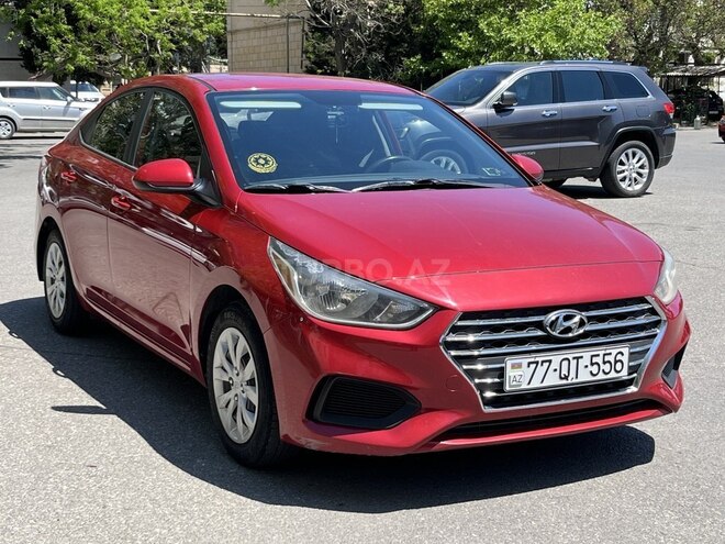 Hyundai Accent-2