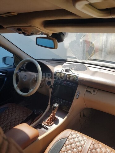 Mercedes C 240-3