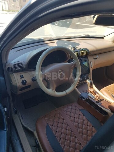 Mercedes C 240-6