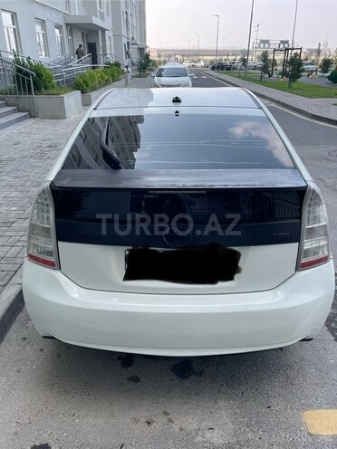 Toyota Prius-7