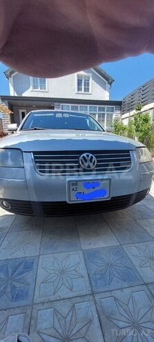 Volkswagen Passat-1