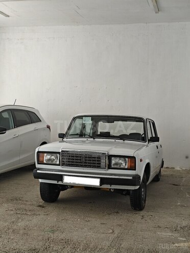LADA (VAZ) 2107-1