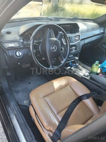 Mercedes E 220-3