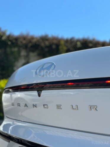 Hyundai Grandeur-6