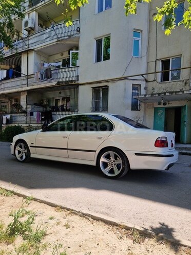 BMW 525-12