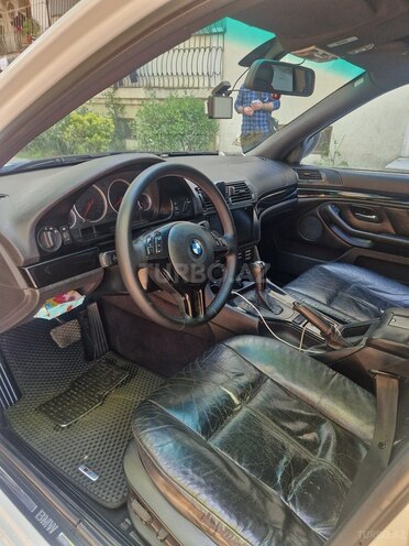 BMW 525-10