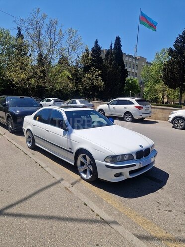BMW 525-2