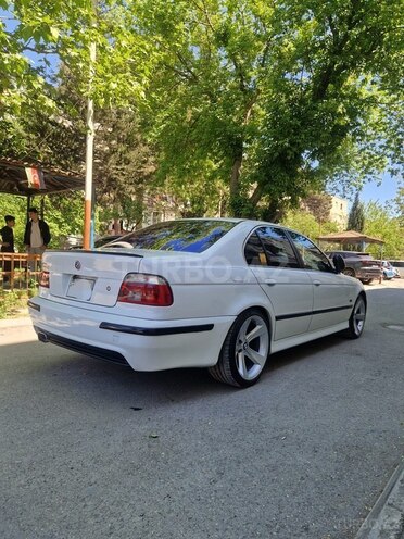 BMW 525-6