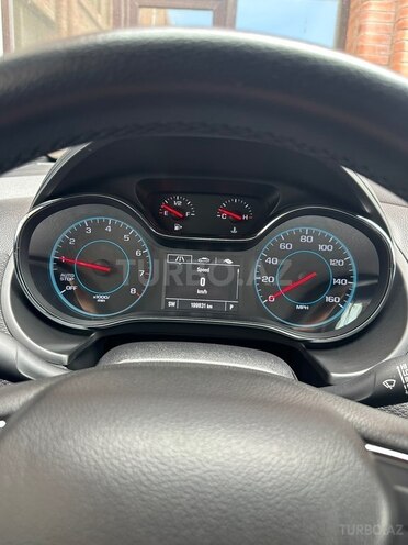 Chevrolet Cruze-4