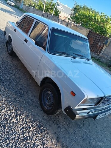 LADA (VAZ) 2107-17