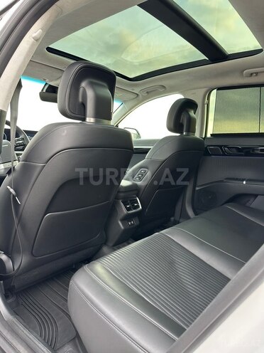 Hyundai Grandeur-21