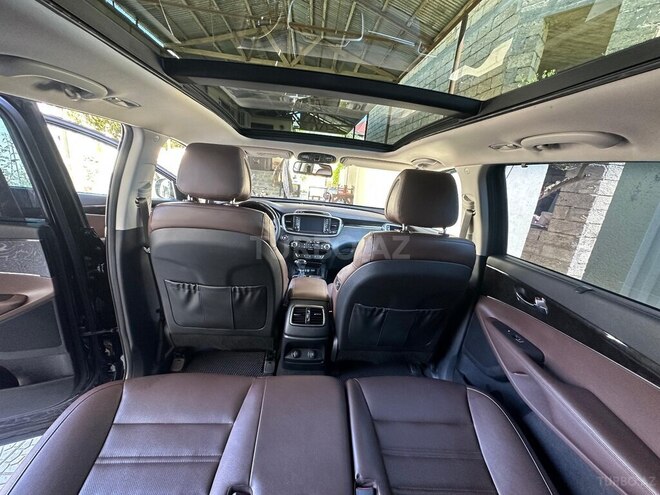Kia Sorento-14