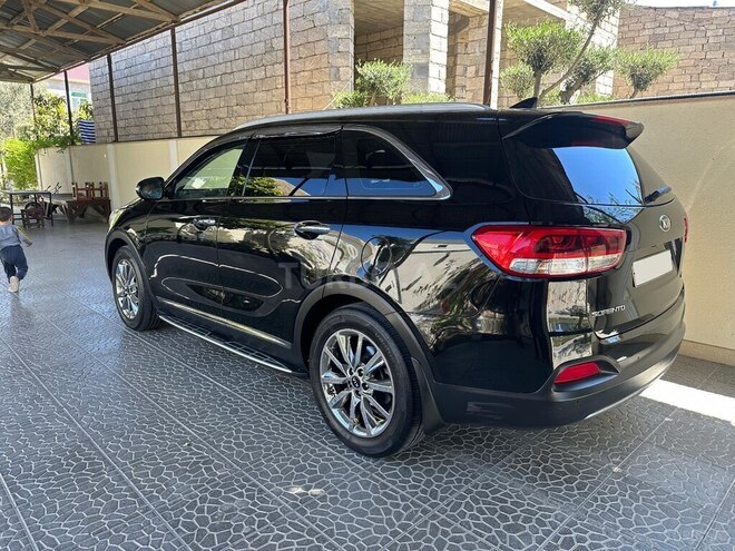 Kia Sorento-10