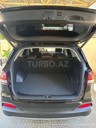 Kia Sorento-16