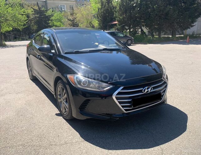 Hyundai Elantra-1