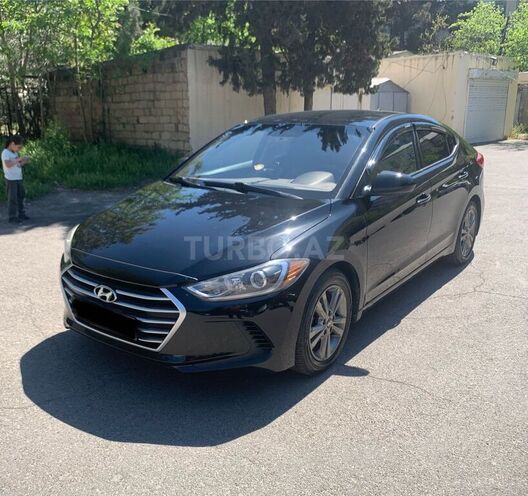 Hyundai Elantra-2