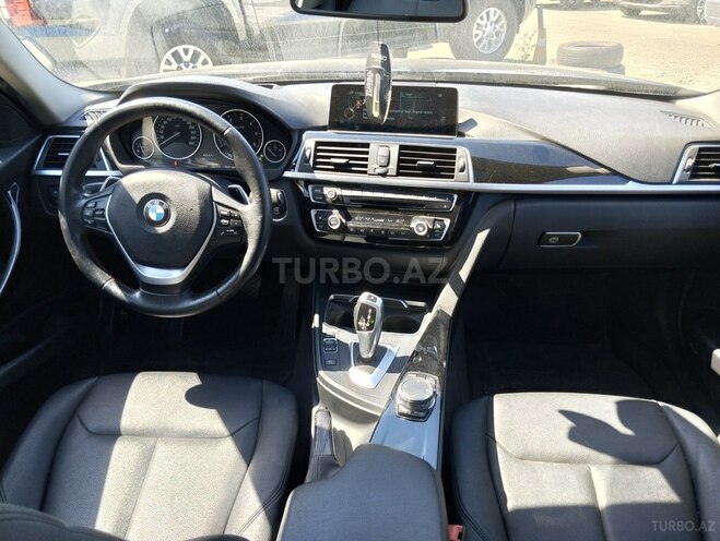 BMW 320d-7