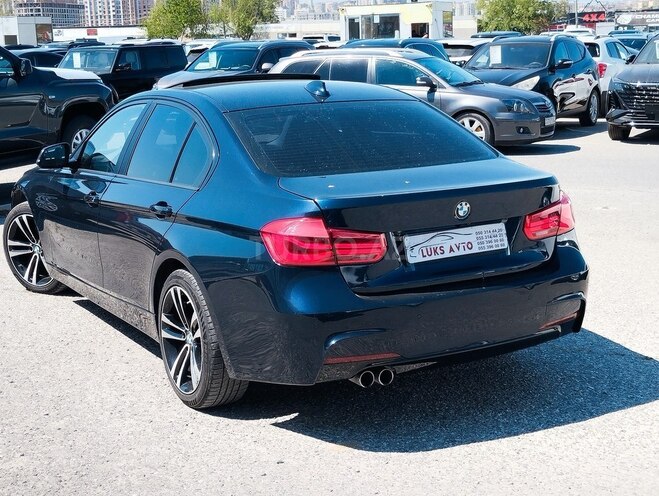BMW 320d-6
