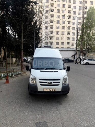Ford Transit-1