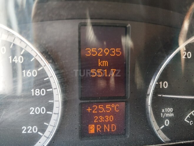 Mercedes Vito 115 CDI-13