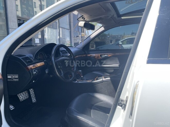 Mercedes E 220-3