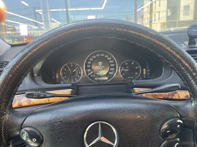 Mercedes E 220-7