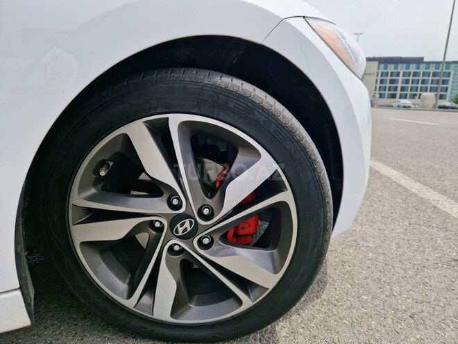 Hyundai Elantra-9