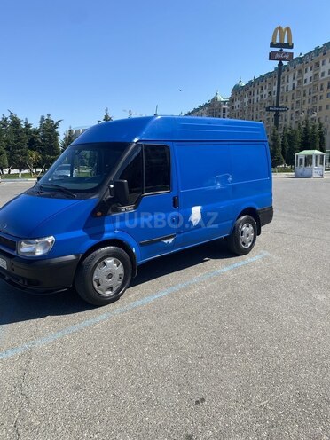 Ford Transit-3