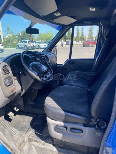 Ford Transit-5