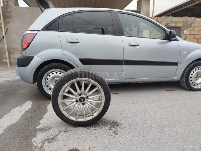 Kia Rio-14
