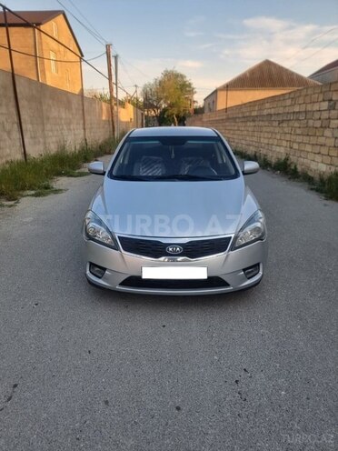 Kia Ceed-1
