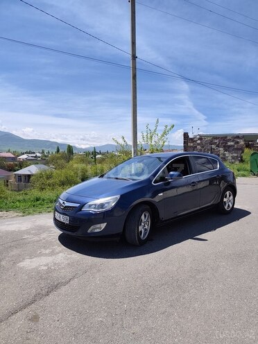 Opel Astra-2